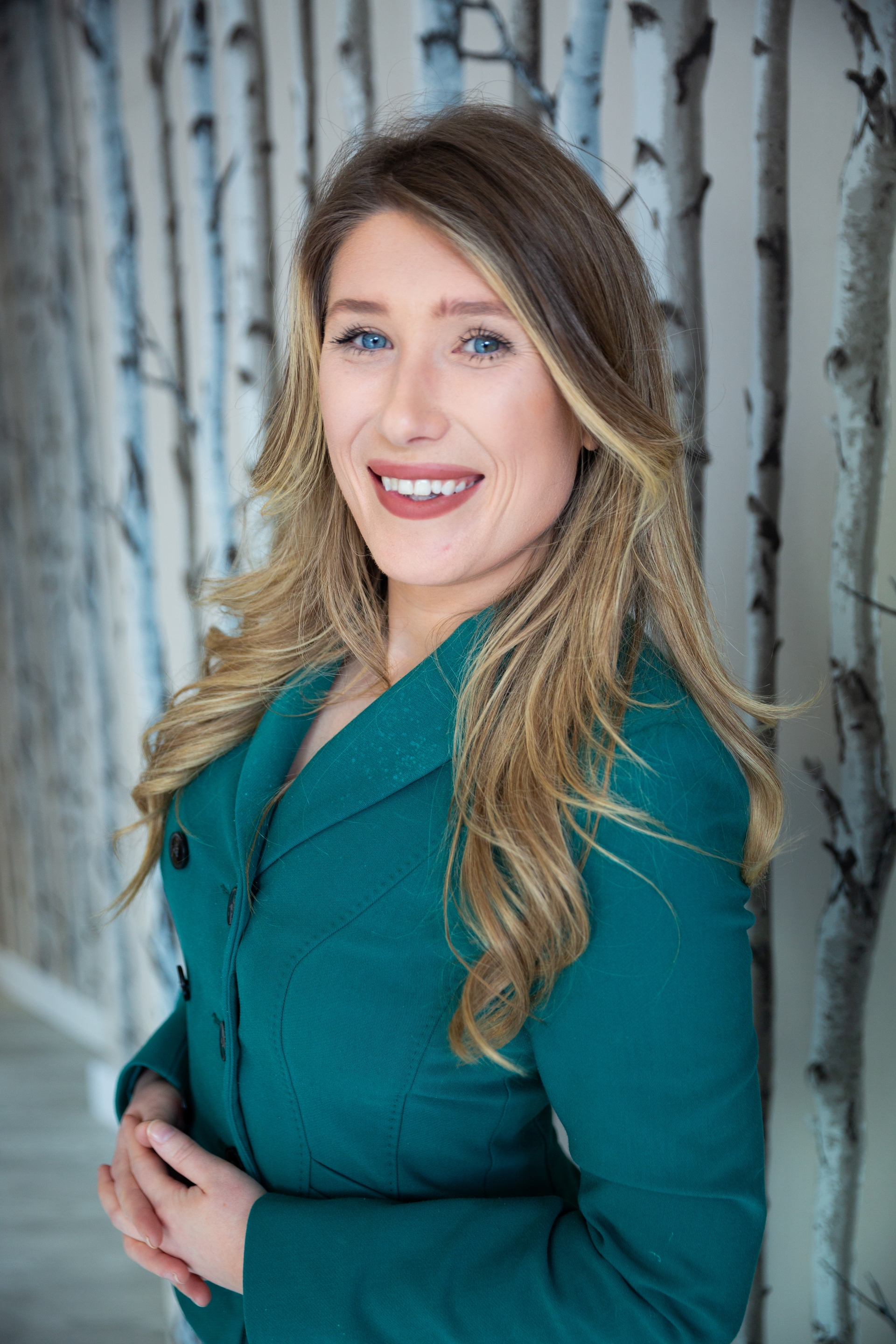 Julie Spence headshot